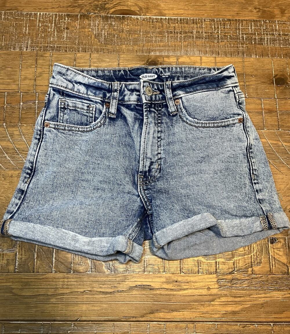 Old Navy Women’s Light Blue Cuffed Jean Shorts Size 0 Denim Shorts OG High Rise